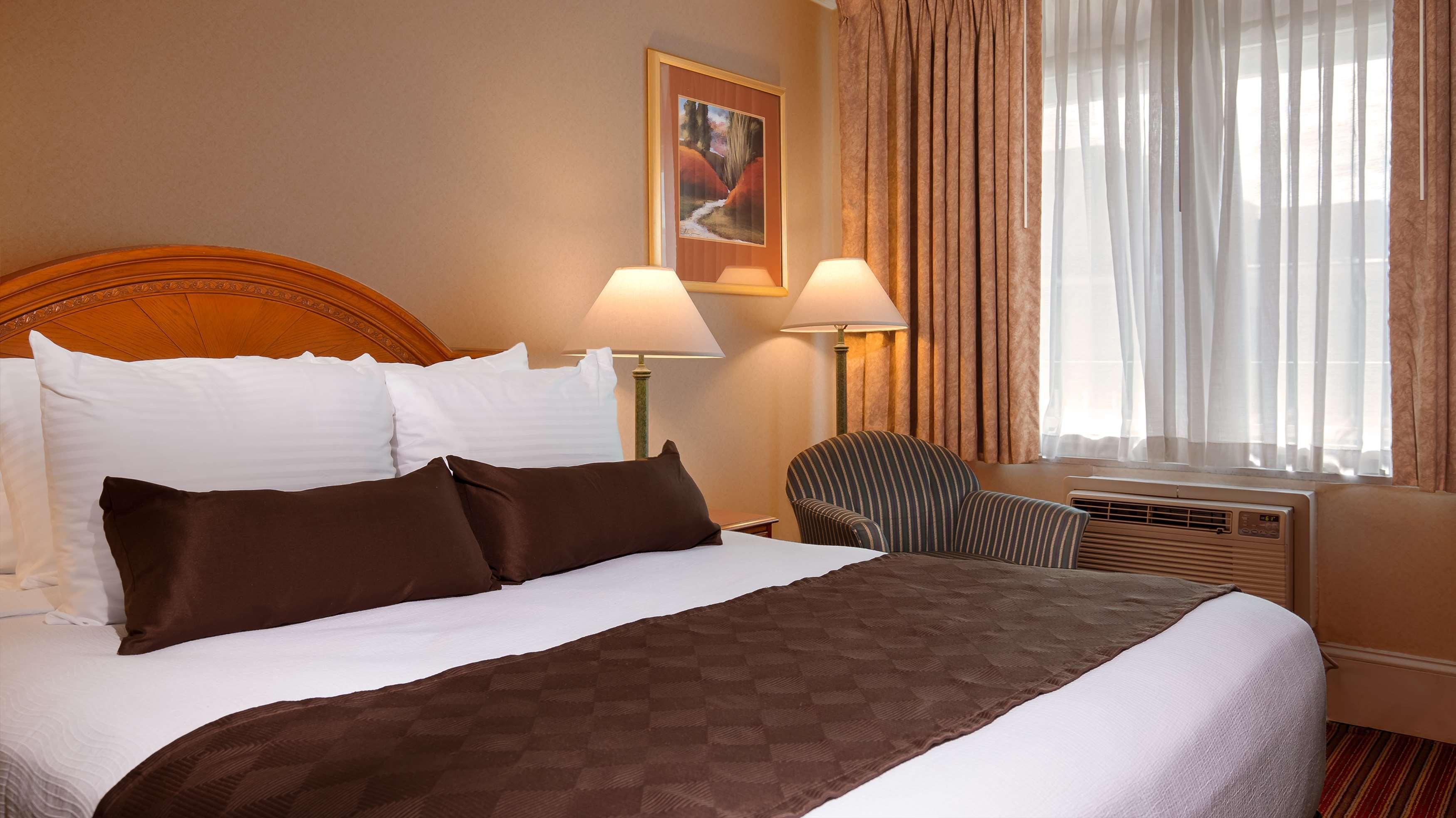 Brandywine Valley Surestay By Western Hotel 3*